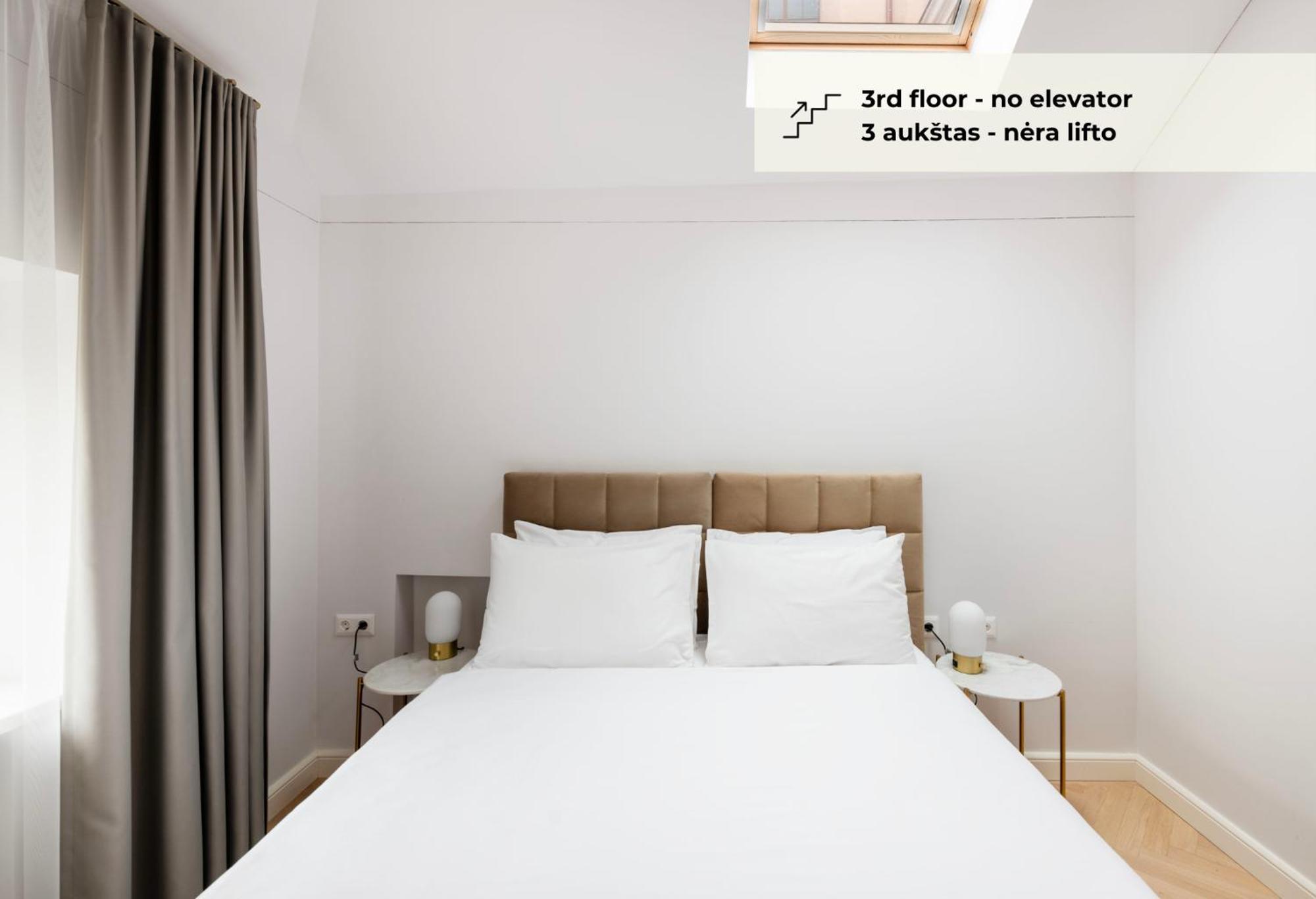 Grand Crown Aparthotel Вилнюс Екстериор снимка