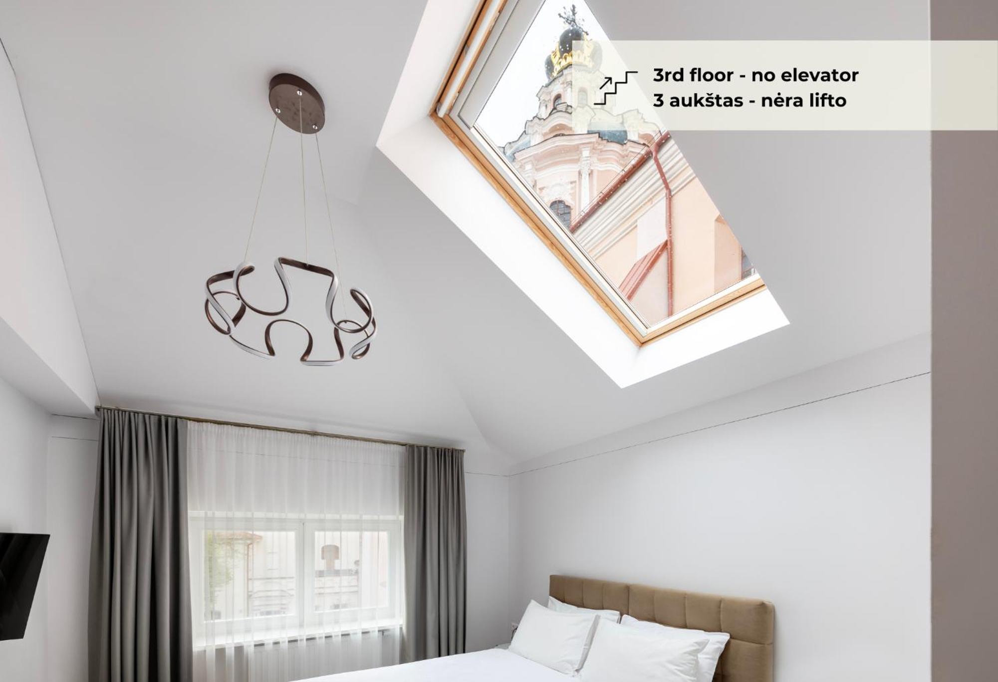 Grand Crown Aparthotel Вилнюс Екстериор снимка